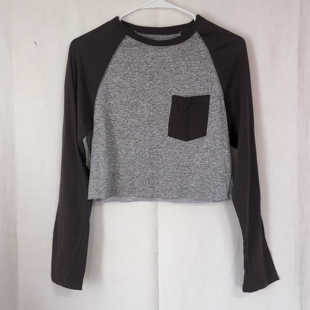 Dikotomy Grey Long Sleeve Baseball Tee Cropped Size Small
